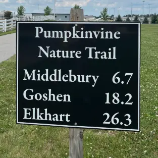 Photograph of a guidepost on the Pumpkinvine Trail